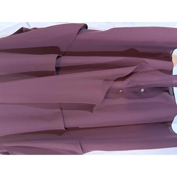 White House Black Market Sleeveless  Blouse in Burgundy LP - Picture 5 of 9